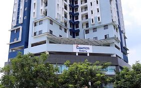 Traven Homes Infopark Kakkanad Corporate Suit Rooms