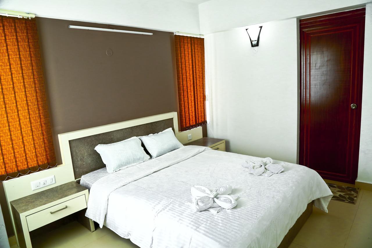 Traven Homes Infopark Kakkanad Corporate Suit Rooms Kochi Exterior photo