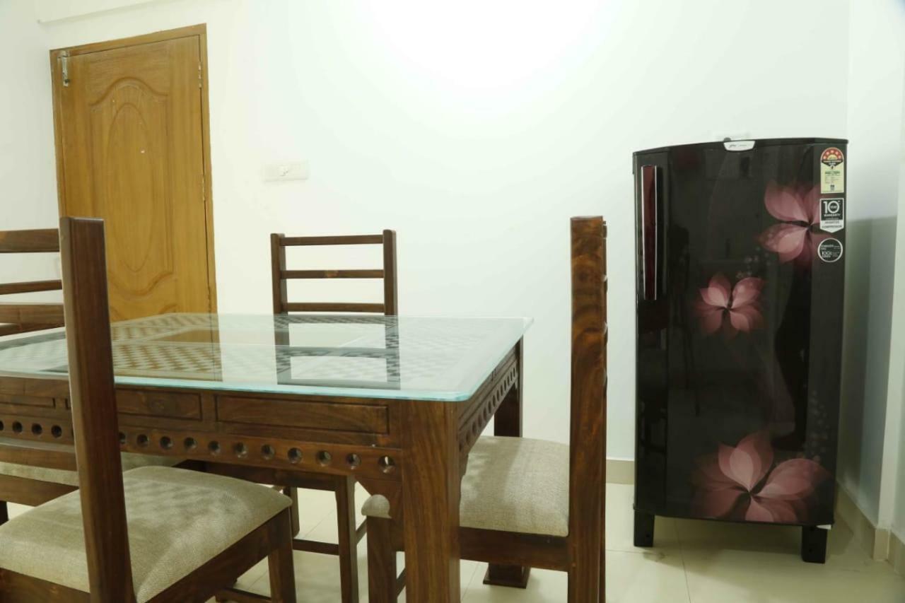 Traven Homes Infopark Kakkanad Corporate Suit Rooms Kochi Exterior photo